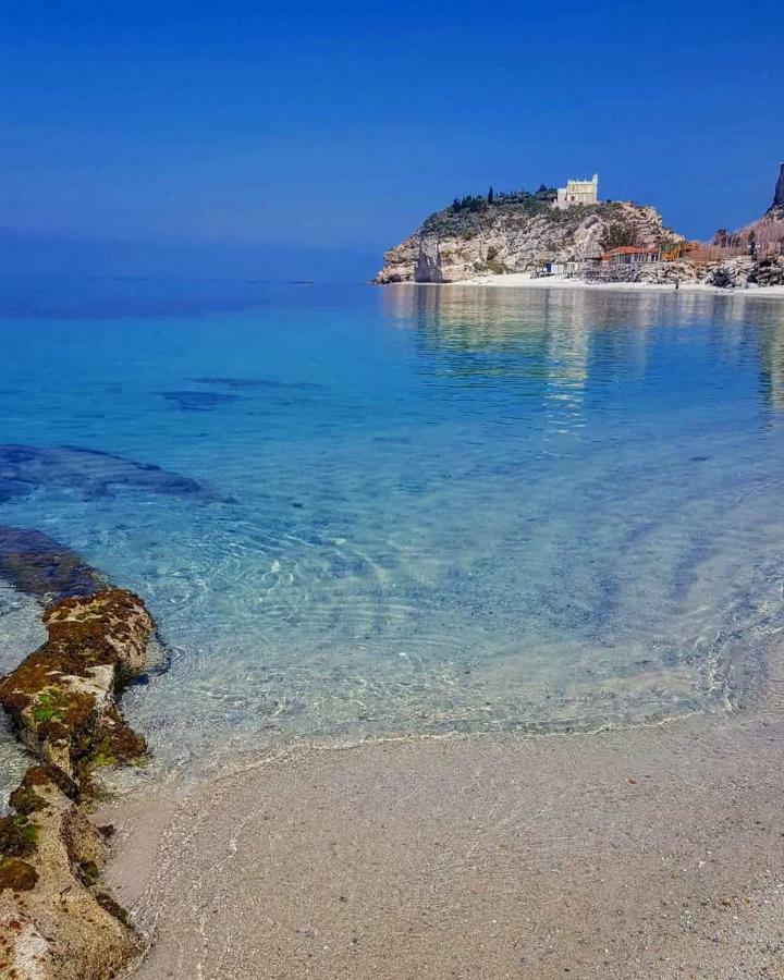 My Little House - Appartamento Con Patio E Parcheggio Privato A 5 Minuti Dalla Spiaggia E Dal Centro Tropea Exterior foto